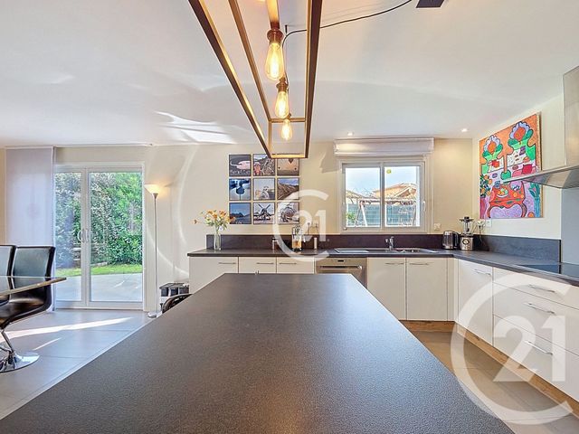 maison à vendre - 6 pièces - 135.67 m2 - PARADOU - 13 - PROVENCE-ALPES-COTE-D-AZUR - Century 21 Horizons