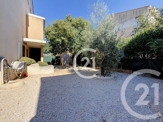 Appartement F2 à vendre - 2 pièces - 51.7 m2 - ST MARTIN DE CRAU - 13 - PROVENCE-ALPES-COTE-D-AZUR - Century 21 Horizons