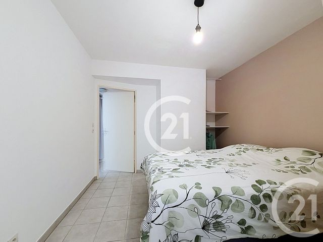 Appartement F2 à vendre - 2 pièces - 51.7 m2 - ST MARTIN DE CRAU - 13 - PROVENCE-ALPES-COTE-D-AZUR - Century 21 Horizons