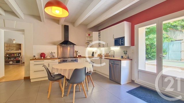 maison à vendre - 5 pièces - 165.0 m2 - ST MARTIN DE CRAU - 13 - PROVENCE-ALPES-COTE-D-AZUR - Century 21 Horizons