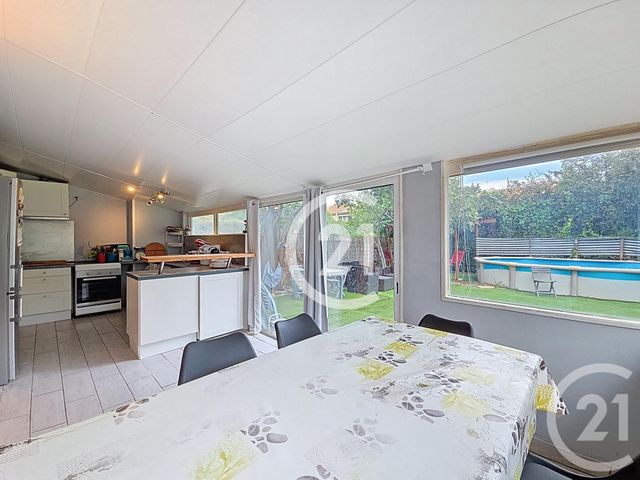 maison à vendre - 6 pièces - 129.05 m2 - ST MARTIN DE CRAU - 13 - PROVENCE-ALPES-COTE-D-AZUR - Century 21 Horizons