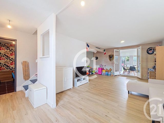 maison à vendre - 6 pièces - 129.05 m2 - ST MARTIN DE CRAU - 13 - PROVENCE-ALPES-COTE-D-AZUR - Century 21 Horizons