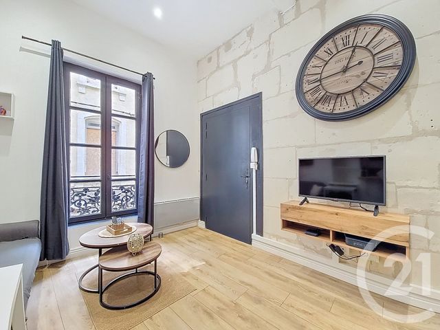 Appartement T2 à louer - 2 pièces - 27.0 m2 - ARLES - 13 - PROVENCE-ALPES-COTE-D-AZUR - Century 21 Horizons