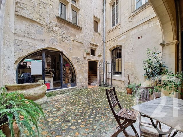 Appartement T2 à louer - 2 pièces - 27.0 m2 - ARLES - 13 - PROVENCE-ALPES-COTE-D-AZUR - Century 21 Horizons