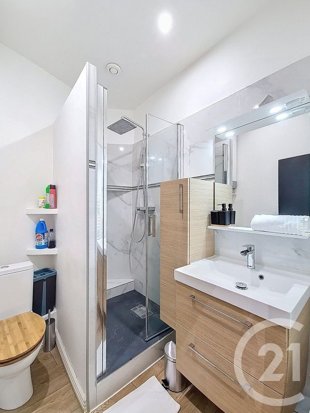 Appartement T2 à louer - 2 pièces - 27.0 m2 - ARLES - 13 - PROVENCE-ALPES-COTE-D-AZUR - Century 21 Horizons