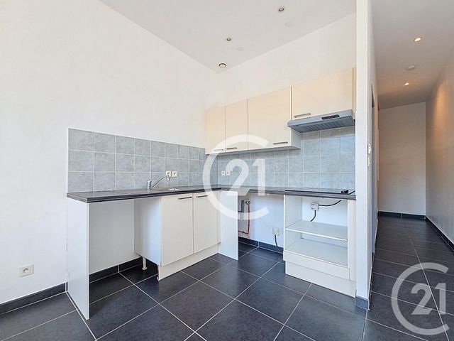 Appartement T2 à louer - 2 pièces - 48.17 m2 - ARLES - 13 - PROVENCE-ALPES-COTE-D-AZUR - Century 21 Horizons