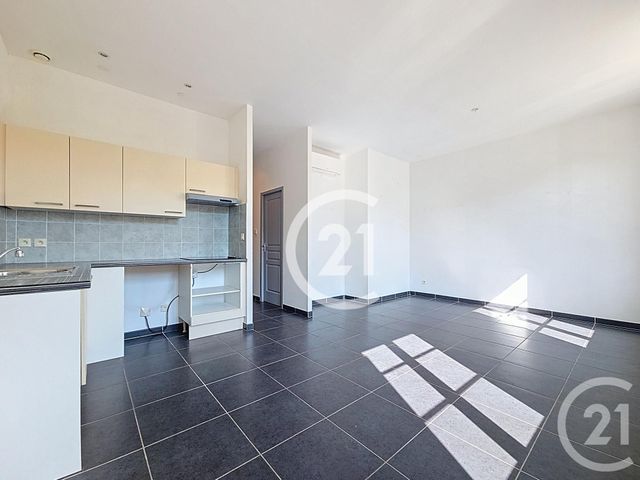 Appartement T2 à louer - 2 pièces - 48.17 m2 - ARLES - 13 - PROVENCE-ALPES-COTE-D-AZUR - Century 21 Horizons