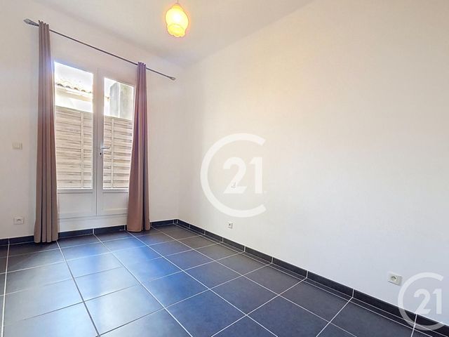 Appartement T2 à louer - 2 pièces - 48.17 m2 - ARLES - 13 - PROVENCE-ALPES-COTE-D-AZUR - Century 21 Horizons