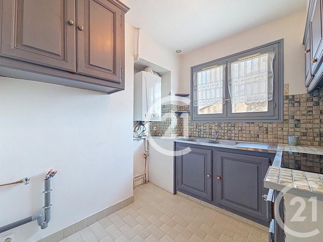 Appartement T2 à louer - 2 pièces - 50.64 m2 - ARLES - 13 - PROVENCE-ALPES-COTE-D-AZUR - Century 21 Horizons