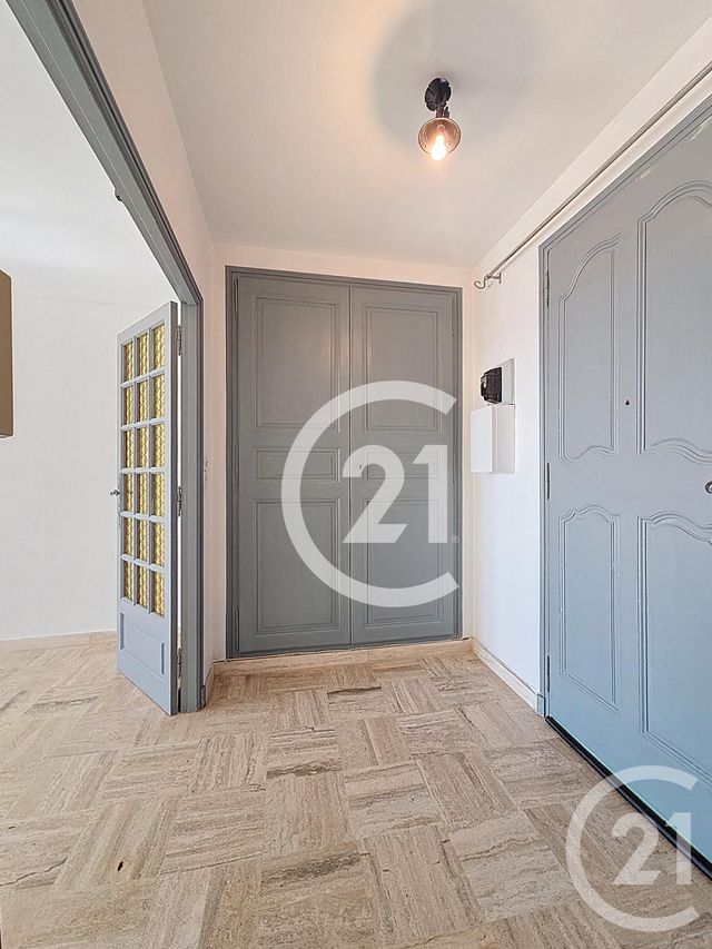 Appartement T2 à louer - 2 pièces - 50.64 m2 - ARLES - 13 - PROVENCE-ALPES-COTE-D-AZUR - Century 21 Horizons