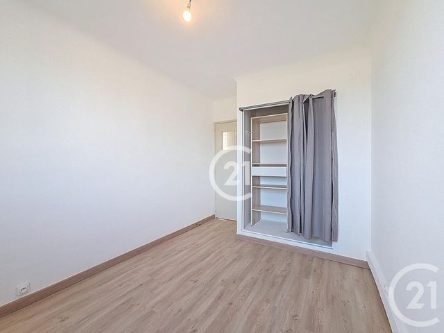 Appartement T3 à louer - 3 pièces - 54.0 m2 - RAPHELE LES ARLES - 13 - PROVENCE-ALPES-COTE-D-AZUR - Century 21 Horizons