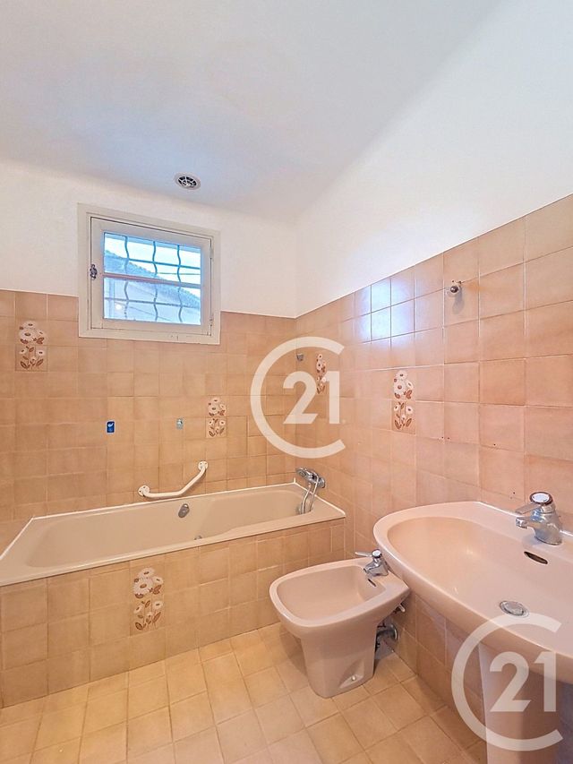 maison à vendre - 5 pièces - 102.25 m2 - AUREILLE - 13 - PROVENCE-ALPES-COTE-D-AZUR - Century 21 Horizons