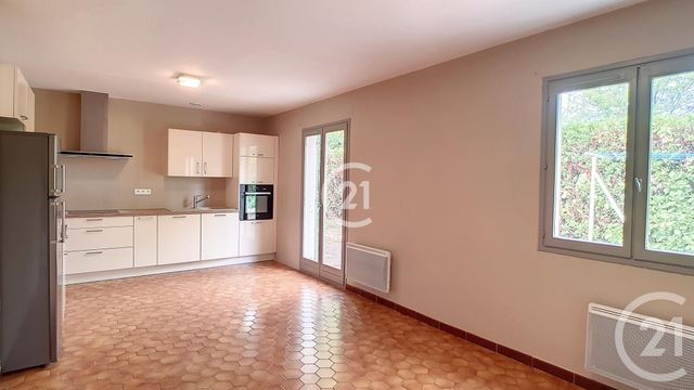 maison à louer - 5 pièces - 140.52 m2 - ST MARTIN DE CRAU - 13 - PROVENCE-ALPES-COTE-D-AZUR - Century 21 Horizons