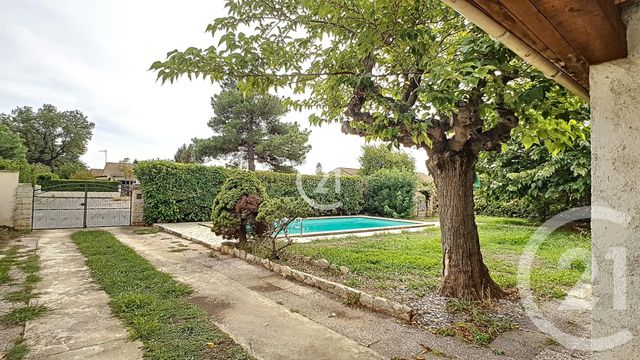 maison à louer - 5 pièces - 140.52 m2 - ST MARTIN DE CRAU - 13 - PROVENCE-ALPES-COTE-D-AZUR - Century 21 Horizons