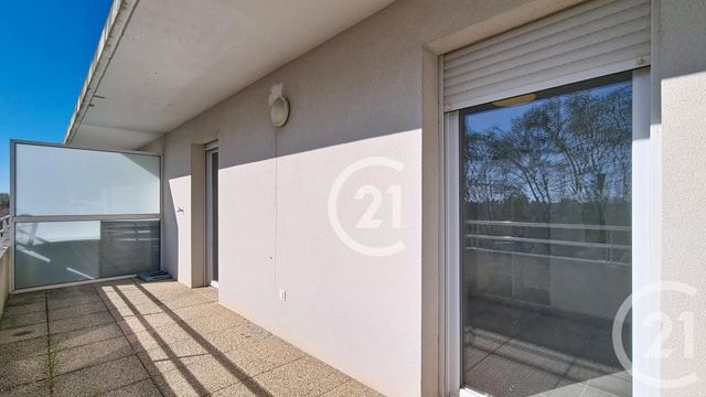 Appartement F4 à louer - 4 pièces - 89.79 m2 - ST MARTIN DE CRAU - 13 - PROVENCE-ALPES-COTE-D-AZUR - Century 21 Horizons