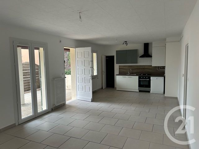 Appartement T3 à louer - 3 pièces - 68.98 m2 - ARLES - 13 - PROVENCE-ALPES-COTE-D-AZUR - Century 21 Horizons