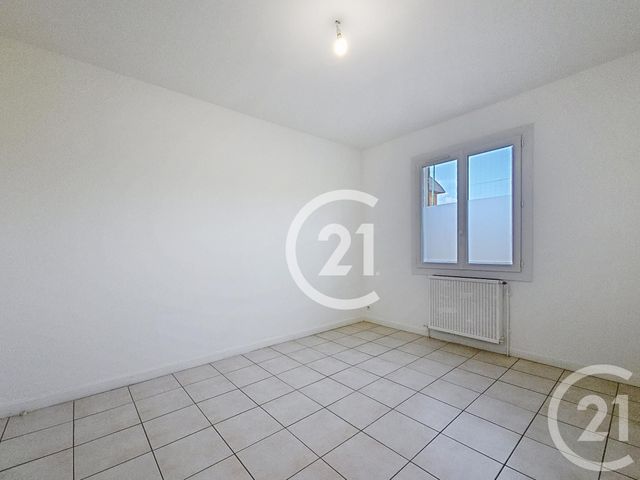 Appartement T3 à louer - 3 pièces - 68.98 m2 - ARLES - 13 - PROVENCE-ALPES-COTE-D-AZUR - Century 21 Horizons