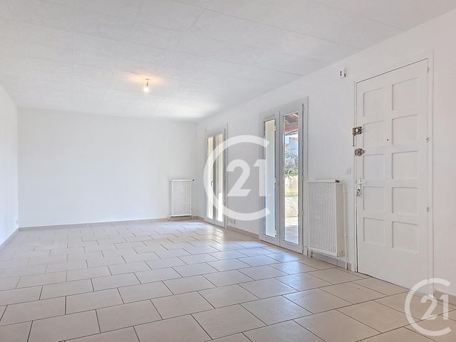 Appartement T3 à louer - 3 pièces - 68.98 m2 - ARLES - 13 - PROVENCE-ALPES-COTE-D-AZUR - Century 21 Horizons