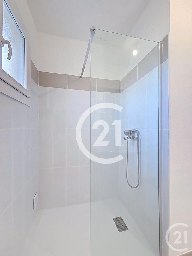 Appartement T3 à louer - 3 pièces - 68.98 m2 - ARLES - 13 - PROVENCE-ALPES-COTE-D-AZUR - Century 21 Horizons