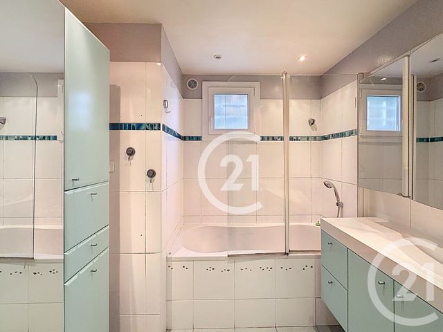 maison à vendre - 5 pièces - 126.0 m2 - ST MARTIN DE CRAU - 13 - PROVENCE-ALPES-COTE-D-AZUR - Century 21 Horizons