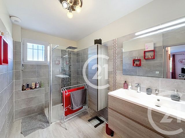 maison à vendre - 6 pièces - 159.37 m2 - ST MARTIN DE CRAU - 13 - PROVENCE-ALPES-COTE-D-AZUR - Century 21 Horizons