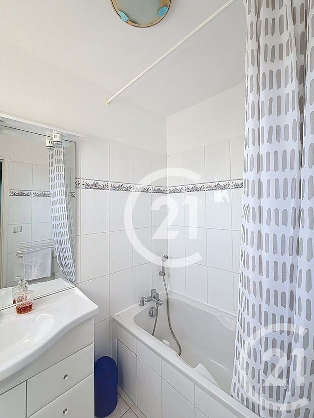 maison à vendre - 6 pièces - 159.37 m2 - ST MARTIN DE CRAU - 13 - PROVENCE-ALPES-COTE-D-AZUR - Century 21 Horizons