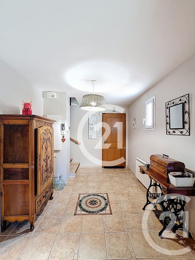 maison à vendre - 6 pièces - 159.37 m2 - ST MARTIN DE CRAU - 13 - PROVENCE-ALPES-COTE-D-AZUR - Century 21 Horizons