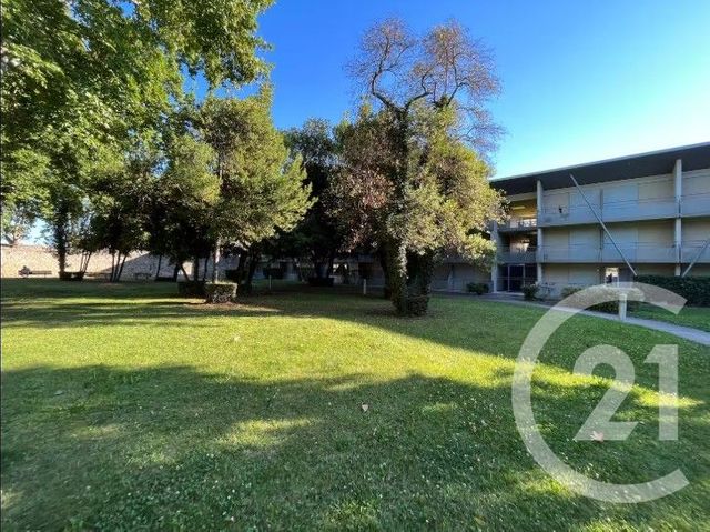 Appartement Studio à vendre - 1 pièce - 26.01 m2 - ARLES - 13 - PROVENCE-ALPES-COTE-D-AZUR - Century 21 Horizons