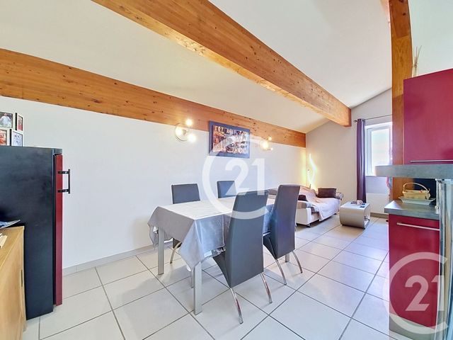 Appartement F2 à vendre - 2 pièces - 57.33 m2 - ST MARTIN DE CRAU - 13 - PROVENCE-ALPES-COTE-D-AZUR - Century 21 Horizons
