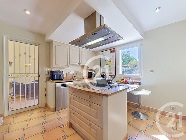 maison à vendre - 7 pièces - 207.0 m2 - ST MARTIN DE CRAU - 13 - PROVENCE-ALPES-COTE-D-AZUR - Century 21 Horizons