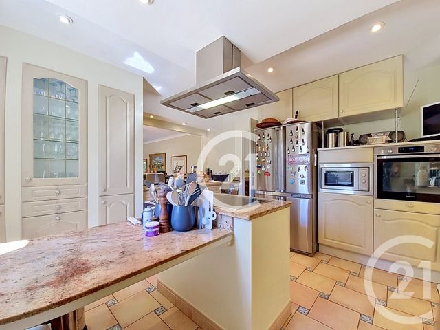 maison à vendre - 7 pièces - 207.0 m2 - ST MARTIN DE CRAU - 13 - PROVENCE-ALPES-COTE-D-AZUR - Century 21 Horizons