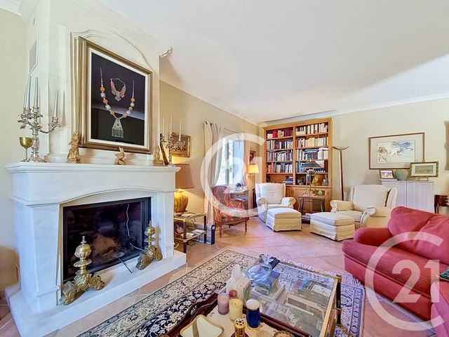 maison à vendre - 7 pièces - 207.0 m2 - ST MARTIN DE CRAU - 13 - PROVENCE-ALPES-COTE-D-AZUR - Century 21 Horizons