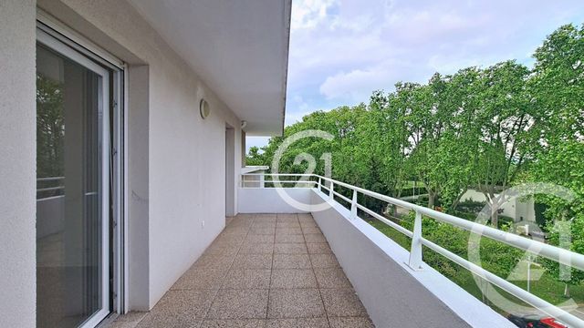 Appartement F4 à vendre - 4 pièces - 89.79 m2 - ST MARTIN DE CRAU - 13 - PROVENCE-ALPES-COTE-D-AZUR - Century 21 Horizons