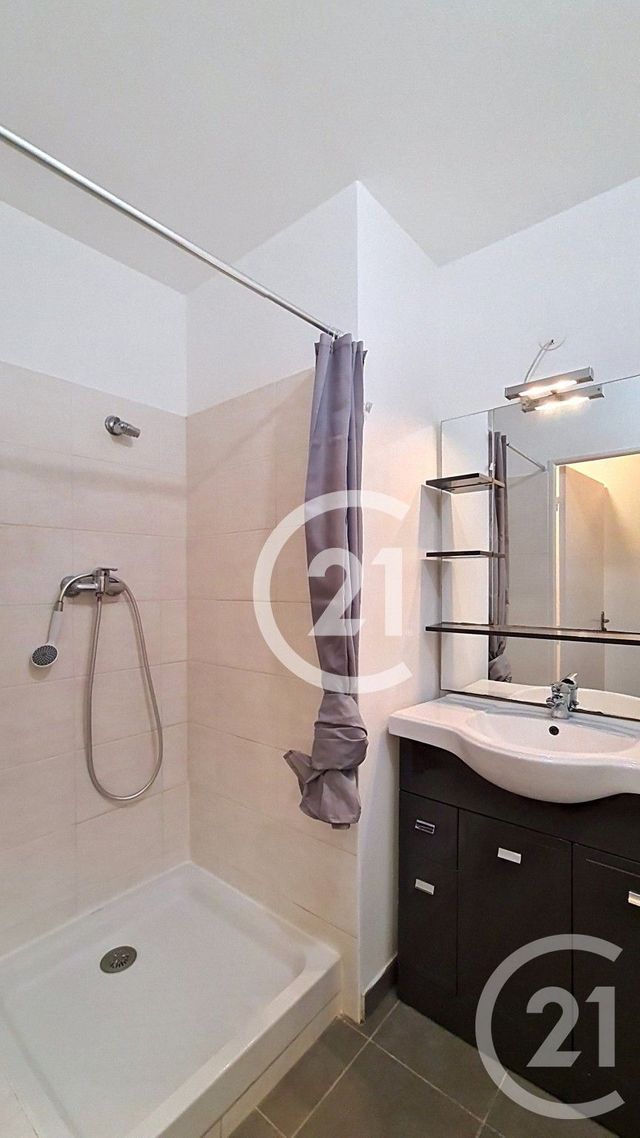 Appartement F4 à vendre - 4 pièces - 89.79 m2 - ST MARTIN DE CRAU - 13 - PROVENCE-ALPES-COTE-D-AZUR - Century 21 Horizons