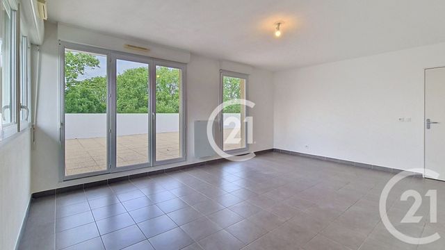 Appartement F4 à vendre - 4 pièces - 89.79 m2 - ST MARTIN DE CRAU - 13 - PROVENCE-ALPES-COTE-D-AZUR - Century 21 Horizons