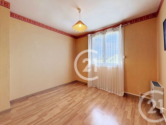 maison à vendre - 5 pièces - 119.11 m2 - ST MARTIN DE CRAU - 13 - PROVENCE-ALPES-COTE-D-AZUR - Century 21 Horizons