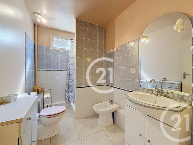 maison à vendre - 5 pièces - 119.11 m2 - ST MARTIN DE CRAU - 13 - PROVENCE-ALPES-COTE-D-AZUR - Century 21 Horizons