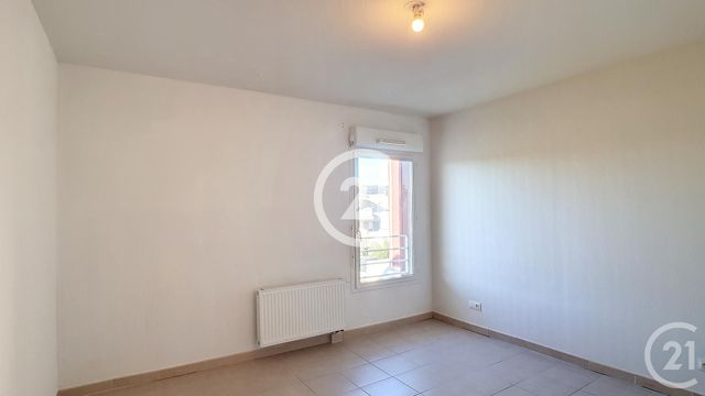 Appartement T2 à vendre - 2 pièces - 45.55 m2 - ST MARTIN DE CRAU - 13 - PROVENCE-ALPES-COTE-D-AZUR - Century 21 Horizons