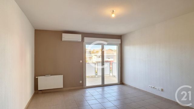 Appartement T2 à vendre - 2 pièces - 45.55 m2 - ST MARTIN DE CRAU - 13 - PROVENCE-ALPES-COTE-D-AZUR - Century 21 Horizons