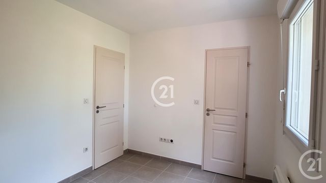 maison à louer - 3 pièces - 68.65 m2 - ST MARTIN DE CRAU - 13 - PROVENCE-ALPES-COTE-D-AZUR - Century 21 Horizons