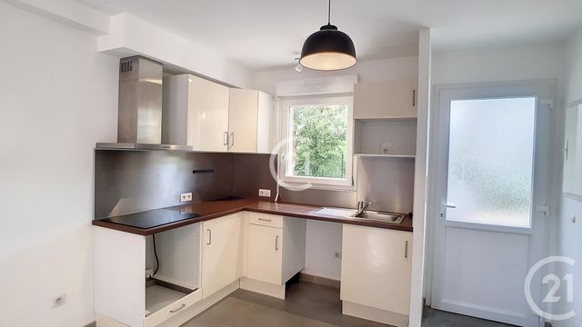 maison à louer - 3 pièces - 68.65 m2 - ST MARTIN DE CRAU - 13 - PROVENCE-ALPES-COTE-D-AZUR - Century 21 Horizons