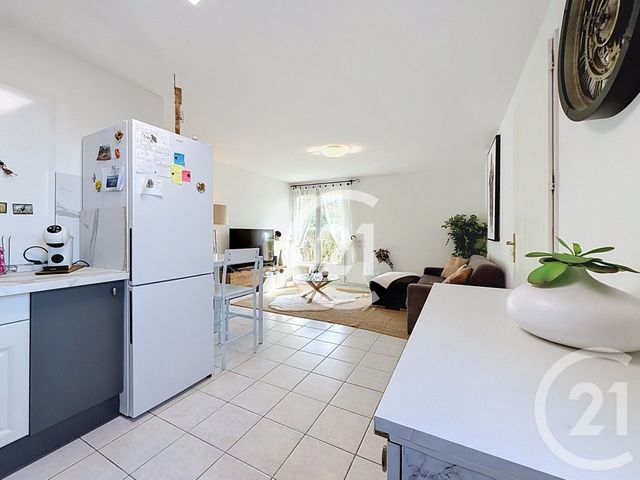 Appartement F3 à vendre - 3 pièces - 56.11 m2 - PARADOU - 13 - PROVENCE-ALPES-COTE-D-AZUR - Century 21 Horizons