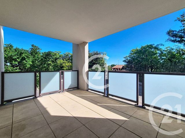 Appartement T3 à vendre - 3 pièces - 62.91 m2 - ST MARTIN DE CRAU - 13 - PROVENCE-ALPES-COTE-D-AZUR - Century 21 Horizons