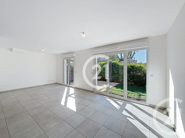 maison à vendre - 4 pièces - 90.24 m2 - ST MARTIN DE CRAU - 13 - PROVENCE-ALPES-COTE-D-AZUR - Century 21 Horizons