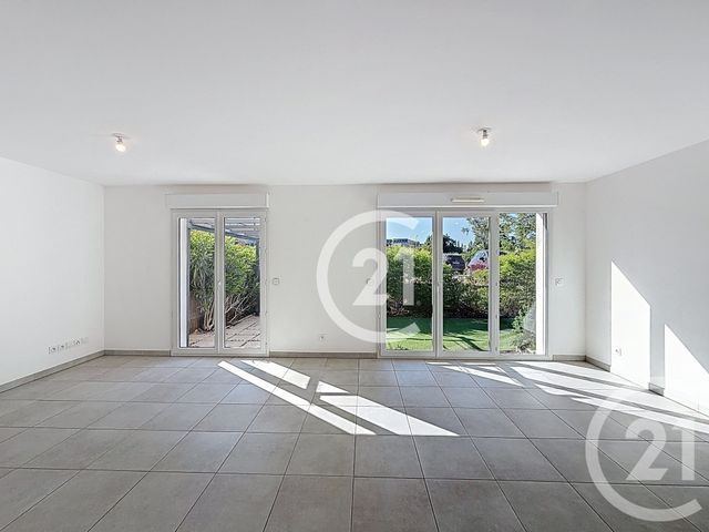 maison à vendre - 4 pièces - 90.24 m2 - ST MARTIN DE CRAU - 13 - PROVENCE-ALPES-COTE-D-AZUR - Century 21 Horizons