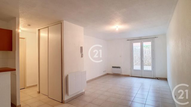 Appartement T2 à louer - 2 pièces - 44.13 m2 - ARLES - 13 - PROVENCE-ALPES-COTE-D-AZUR - Century 21 Horizons