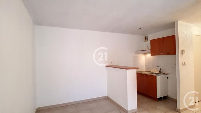 Appartement T2 à louer - 2 pièces - 44.13 m2 - ARLES - 13 - PROVENCE-ALPES-COTE-D-AZUR - Century 21 Horizons