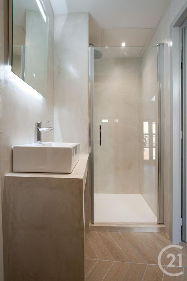 Appartement F2 à louer - 2 pièces - 31.99 m2 - ARLES - 13 - PROVENCE-ALPES-COTE-D-AZUR - Century 21 Horizons