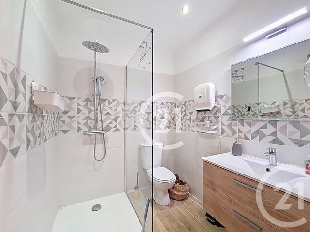 maison à vendre - 12 pièces - 265.9 m2 - ST MARTIN DE CRAU - 13 - PROVENCE-ALPES-COTE-D-AZUR - Century 21 Horizons