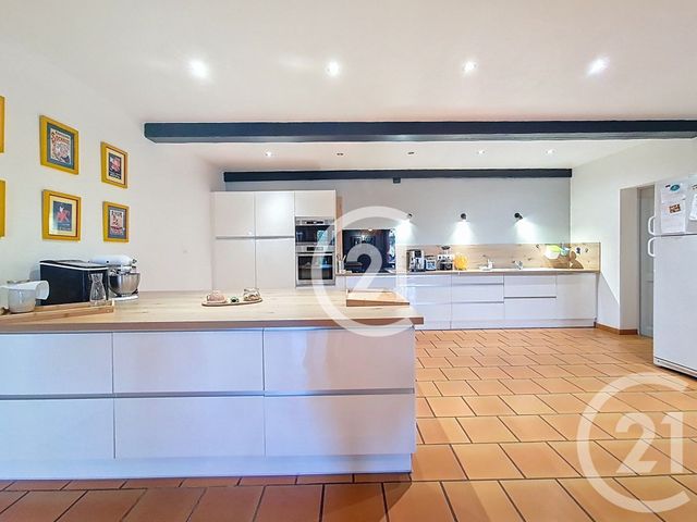 maison à vendre - 12 pièces - 265.9 m2 - ST MARTIN DE CRAU - 13 - PROVENCE-ALPES-COTE-D-AZUR - Century 21 Horizons